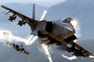 Česko splnilo závazek NATO: na obranu dalo přes 171 miliard a dostalo se nad 2 % HDP